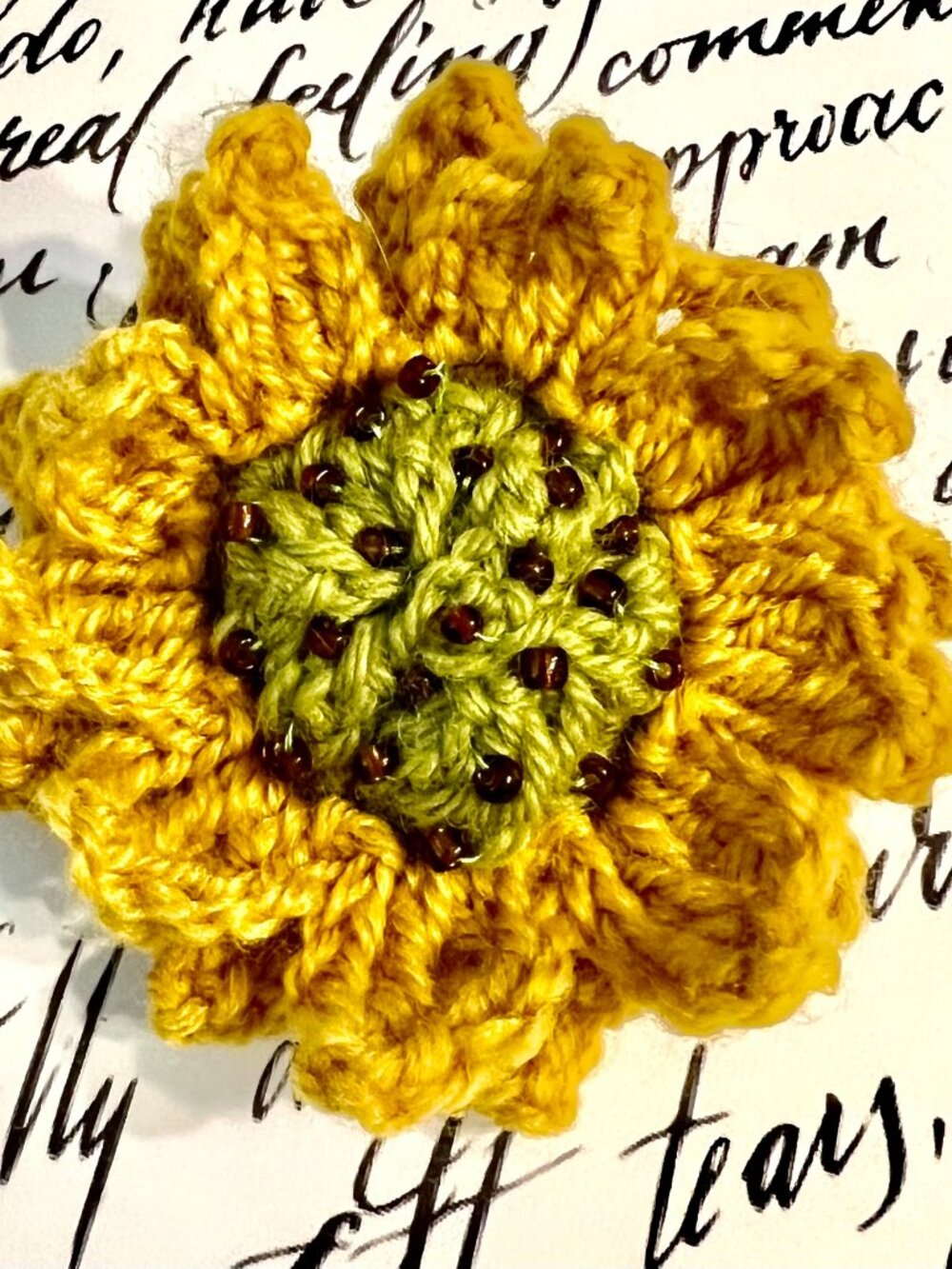 Beautiful Hand Crocheted SUNFLOWER BROOCH/KEYCHAIN/BAG CHARM w/Glass Beads